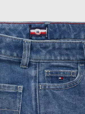 Shorts jeans adaptáveis com modelagem namorada