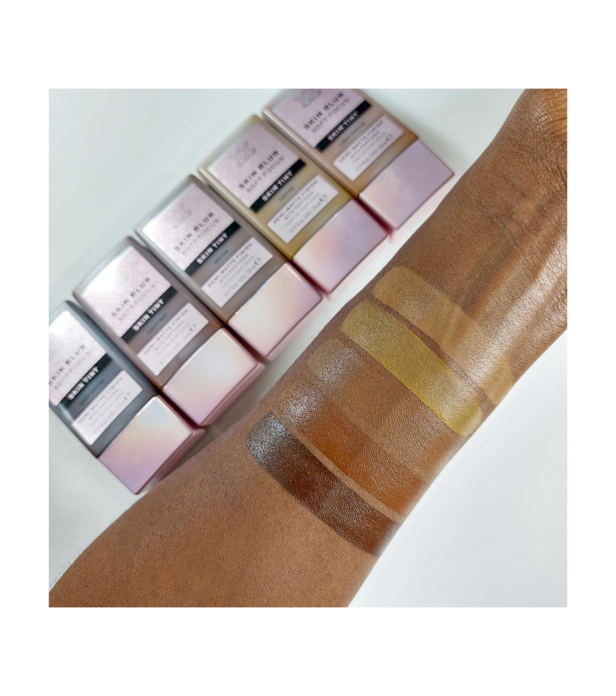 XX Revolution - Base Skin Blur Soft Focus Skin Tint - Mocha
