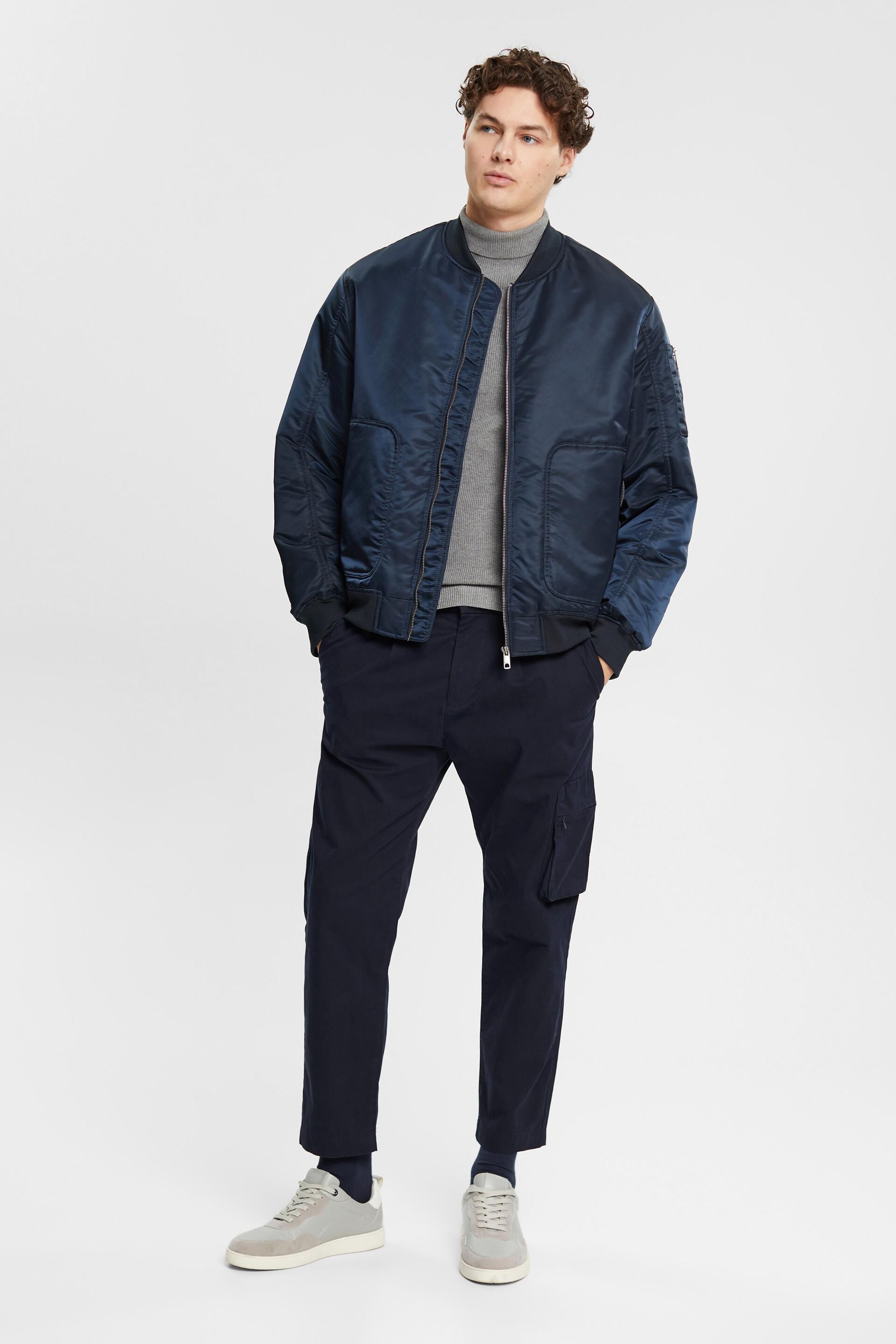 Pantalon chino à poche cargo