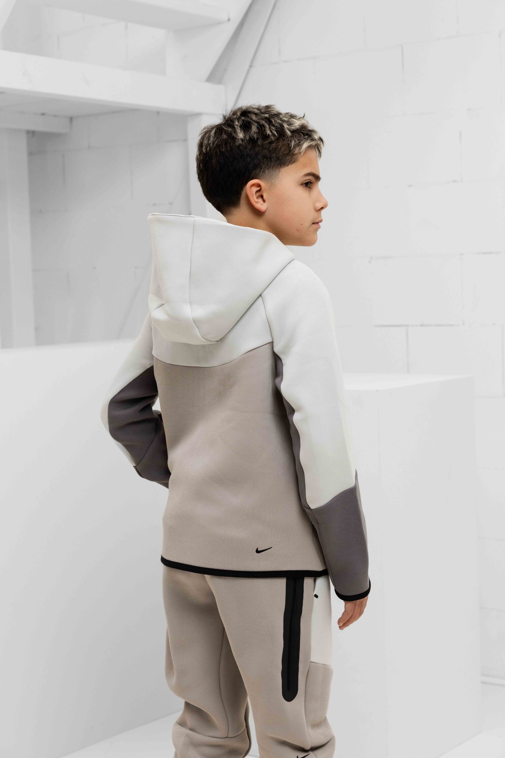 Nike Tech Fleece Trainingspak Kids Beige/Grijs