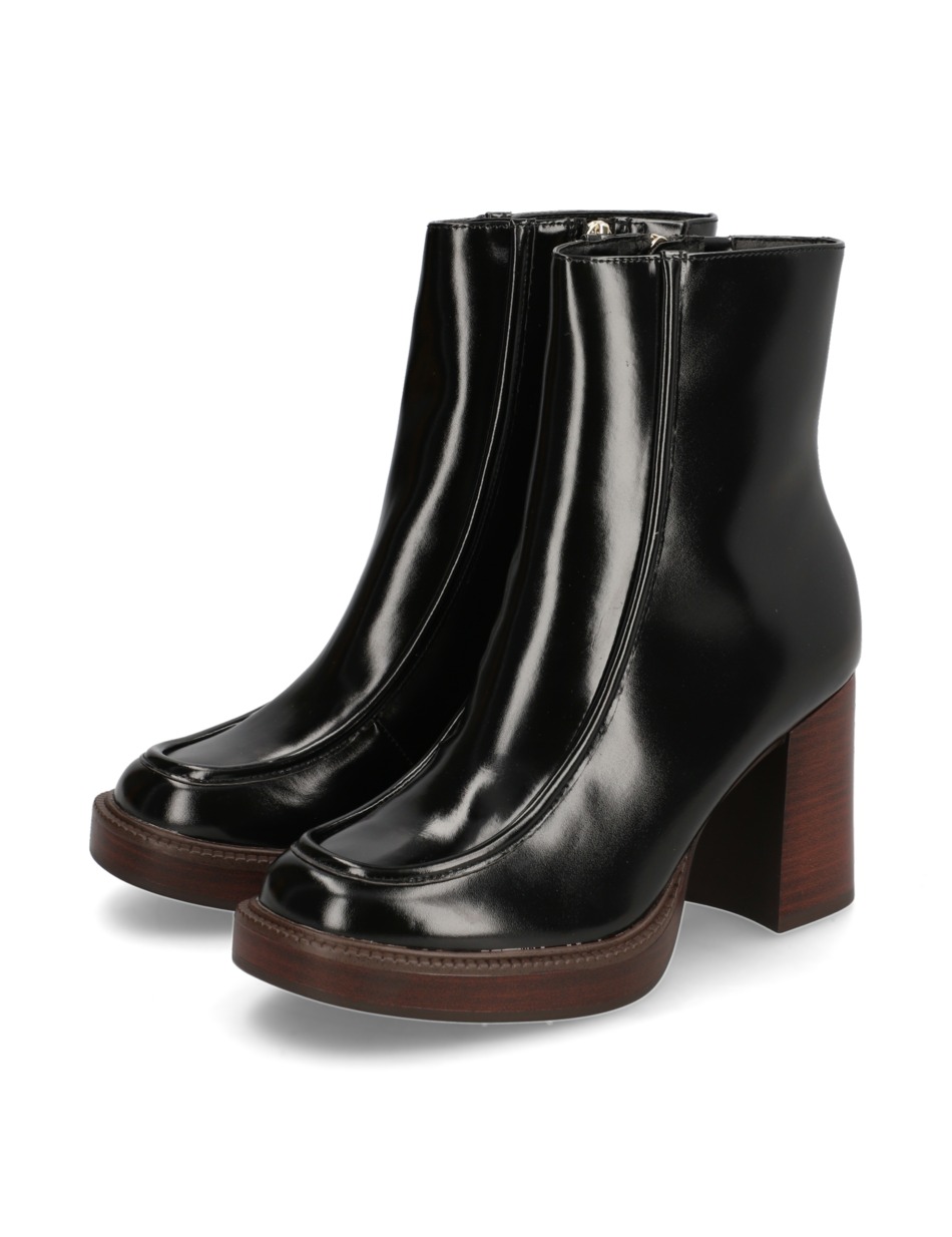 Stiefelette