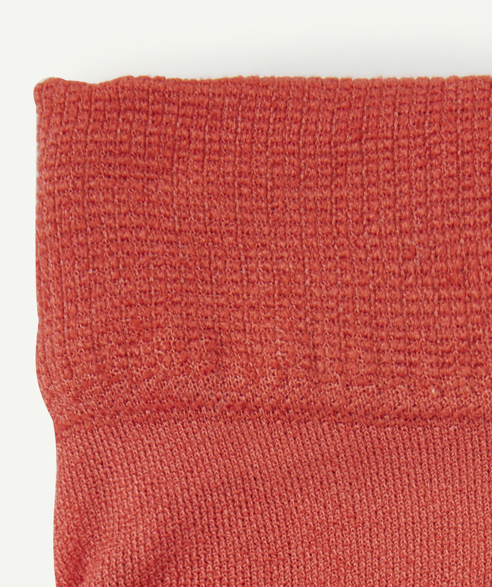 LES COLLANTS EN VOILE ROUGE AVEC COEURS BRODÉS