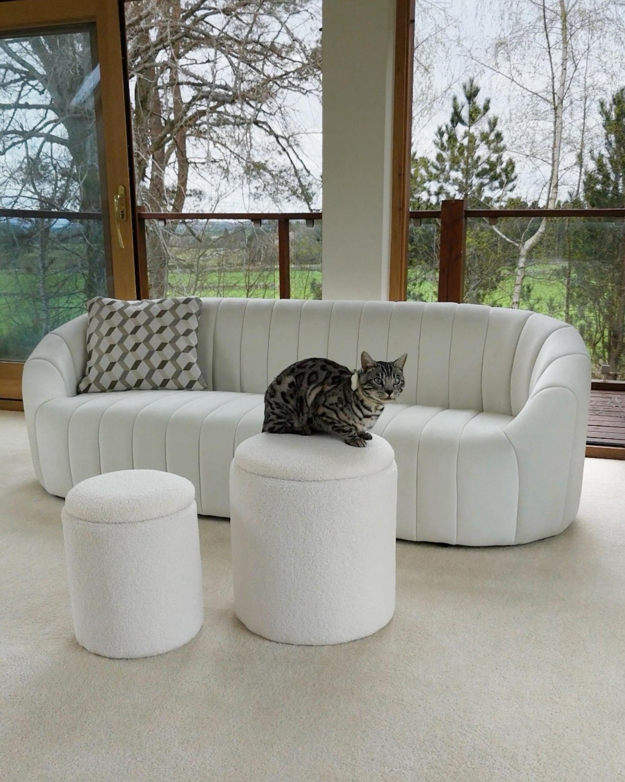 Set van 2 opbergpoefs BEREA Bouclé Gebroken wit