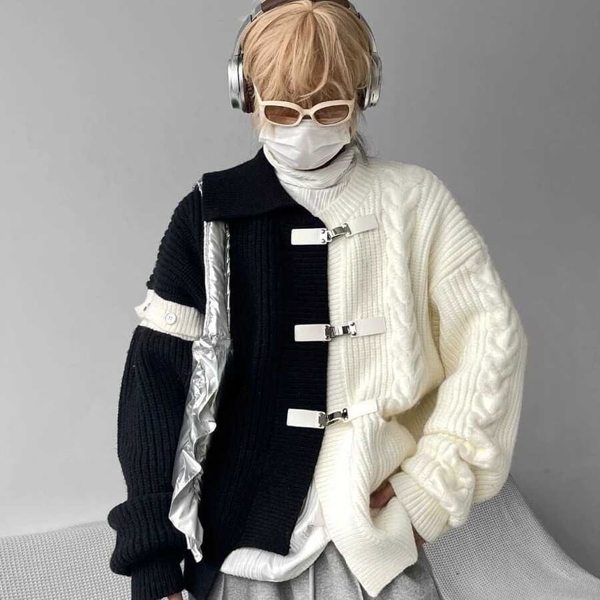Real Boy - Tweekleurige asymmetrische gespcardigan